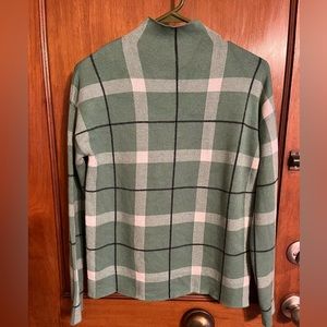 Green plaid sweater mock turtleneck